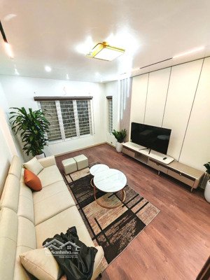 cực hiếm- bán nhà nguyễn văn trỗi- quận thanh xuân- dân xây - ô tô đỗ cửa - 20m ra ô tô tránh