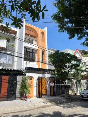 bán nhà đẹp 3 tầng mặt tiền khu mỹ an ngũ hành sơn giá 11 tỷ