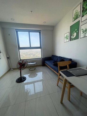 cho thuê cc bcons garden 2pn 2wc tầng 17, thoáng mát cả ngày