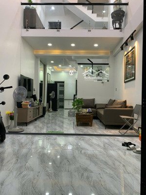 hẻm 6m thông khu vip đường trịnh đình trọng dt 4mx11m 4 tấm giá 8,9 tỷ