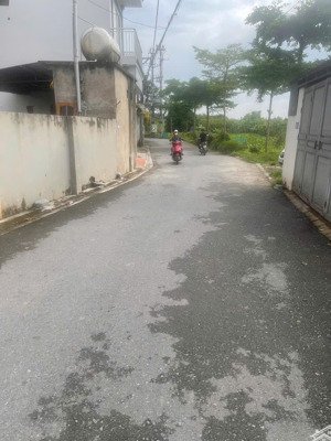 cần bán 72m đất đa tốn giáp ecopark, mặt tiền rộng 5,5m, ngõ nông ô tô vào giá rẻ chỉ 72tr/m