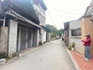 83m2 đường thông ô tô rộng 5m mt 4.5m trải nhựa giá chỉ 80tr/1m2