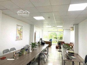 cho thuê nhà mặt phố phạm ngọc thạch - đống đa, mọi mô hình kd, dt 75m2 x 3 tầng, mt 4 m, giá 35 tr