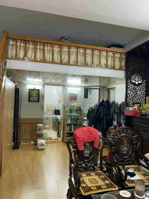 bán căn hộ tầng 1 ngõ 108 lò đúc ở ngay giá tốt khu trung tâm