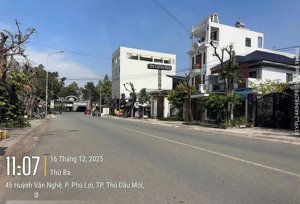 bán gấp lô đất mặt tiền, trục đường kinh doanh tốt, đủ tiện ích, thổ cư 100%