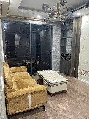 cho thuê căn 2pn 2wc 82m² imperia sky 423 minh khai