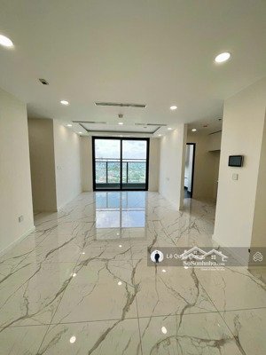 bán căn hộ sunshine sky city (4pn+1 kho, 3wc) dt 132m2 tầng cao view thoáng giá 8ty700.