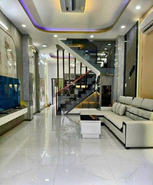 bán nhà 3tầng-1tum-dt55m2-4pn- nguyễn khuyến-vĩnh hải-nha trang-chỉ 2ty7(quá hót)