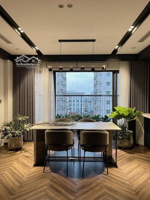 bán căn góc 3pn ban công đông nam full nội thất dự án home city 177 trung kính