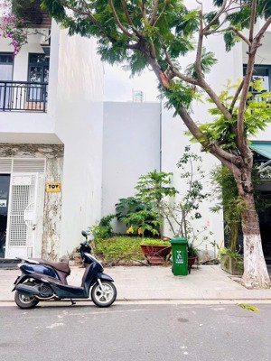 lô sạch đẹp trục chính đường a3 kđt vcn phước long i chỉ 6,7 tỷ!