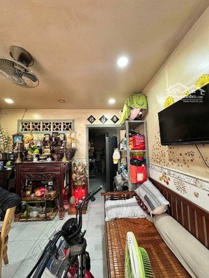 hot, bán gấp nhà riêng tỉnh lộ 10, btân, 40m2, 2 tầng, hẻm xe hơi đỗ cửa, chỉ nhỉnh 3 tý.