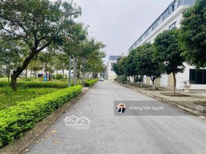 cần bán nhà liền kề 84m2 view công viên long việt riverside mê linh giá 7,8 tỷ. liên hệ 