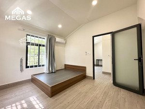 cho thuê căn hộ dịch vụ - 1pn 1pk tách bếp ban công rộng 40m2 giá chỉ 6.000.000