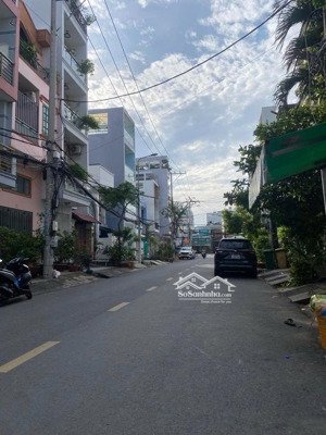 bán nhà 3 lầu btct _ lâm văn bền,quận 7 _ 61m2 _ chỉ 11,5 tỷ _ sổ vuôn vức , nhà mới ở ngay