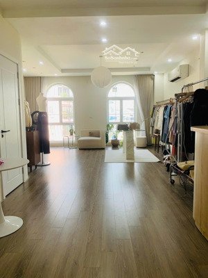 chính chủ cho thuê sàn văn phòng tại mặt đường trung phụng, lh ngay 