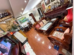 bán nhanh căn sổ đỏ 3pn, 2 vs toà vp3 linh đàm, hoàng mai, hà nội. lh: 