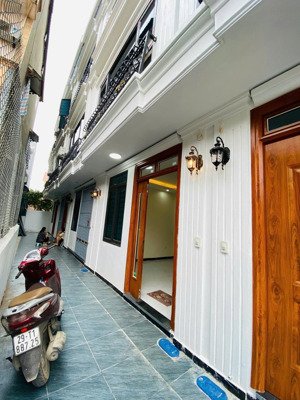 bán nhà thôn tràng an thị trấn chúc sơn, chương mỹ. 
 diện tích: 30,6 m². giá bán: 3,65 tỷ (tl)