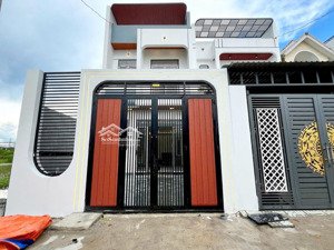 nhà gần cổng 11, phường phước tân tặng nội thất mới 80 triệu