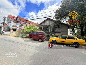 bán căn nhà xưa góc 2 mặt tiền yesin đà lạt, cách hồ xuân hương chỉ 1km