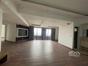 cần bán căn hộ ct20 a3 việt hưng, s: 104m2, 3 ngủ 2wc, nội thất cơ bản. giá: 6,8 tỷ