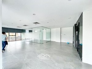 chính chủ cho thuê sàn làm văn phòng mặt phố tại ngã tư sở, lh ngay 