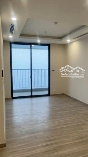 chính chủ cần bán 3 ngủ sky forest 89m2, mới nhận nhà bàn giao thô, sàn gỗ, đèn điều hòa có sẵn
