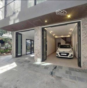 nhà mới 6 tầng oto nhỏ vào nhà tại hoa lâm-việt hưng full đồ lô góc giá tốt nhất chỉ 8.4tỷ