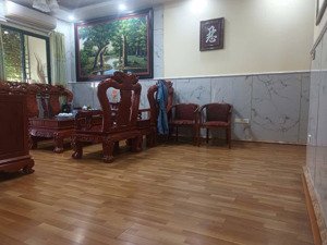 bán căn hộ resco cổ nhuế - lô góc tràn ngâp ánh sáng - giao thông thuận tiện - 101m