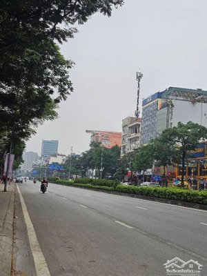 bán nhà phố nguyễn văn cừ, 42m2, 10.6 tỷ kết nối nhanh phố cổ