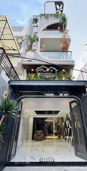 bán căn nhà đường 6,8m huỳnh tịnh của -q.3, đối diện chợ tân định,giá 4tỷ033, đang cho thuê 33triệu