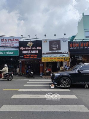 góc 2 mt đường đỗ xuân hợp, thủ đức, dt 16x53 (600m2 ),cấp 4, giá bán: 75 tỷ tl