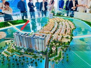 hàng hiếm! duy nhất 1 căn studio tầng trung view đảo 2 giá cực hot. alo: chốt nhanh