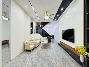 hot! nhà mặt ngõ đào tấn, ba đình, gần ô tô, ngõ thông tứ phía, mới đẹp, vừa ở vừa kinh doanh, 40m2