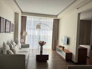 bán căn 2 phòng ngủ à la carte cho thuê 25 triệu tháng, giá tốt nhất thị trường