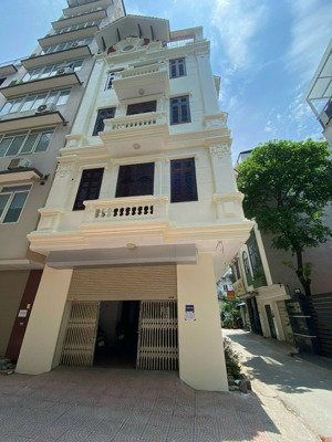 cho thuê nhà huy dudt 135m, x ,5 tầng, căn góc 2 mặt tiền điều hòa nóng lạnh, nhà mới, giá 48 tr