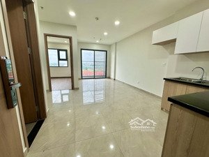 bán gấp căn 1pn bao thuế phí tặng nội thất sổ hồng sẵn cho thuê 6tr/tháng hồ bơi công viên gym xịn