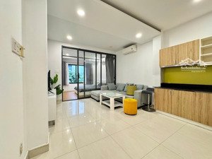 cho thuê căn hộ cao cấp 1pn tách bếp cửa sổ thoáng , 46m2 - ngay đường trần hưng đạo, bến thành q1