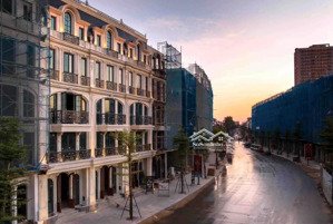 còn 5 suất ngoại giao + chính sách ưu đãi tới tay khách hàng . sẵn nhà về ở hoặc kinh doanh