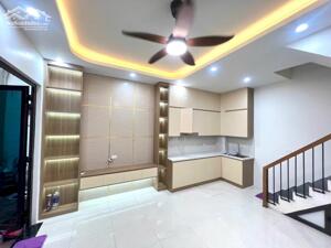 Bán nhà Trường Chinh 35m2 oto đỗ cửa ngõ thông 3 thoáng 9.180 tỷ