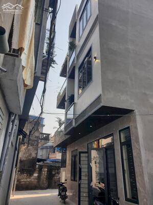 BÁN NHÀ 3.35 TỶ 3 TẦNG 65M2 NGÕ Ô TÔ CHẠY THÔNG TRẦN QUANG KHẢI