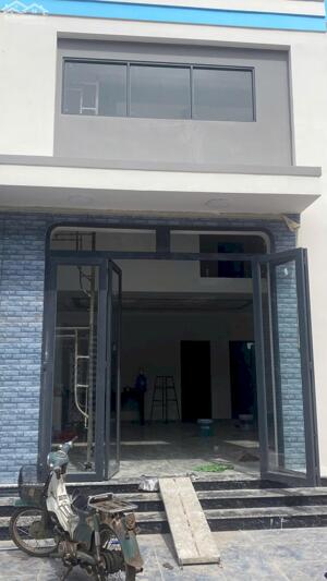 CHÍNH CHỦ CẦN BÁN GẤP CĂN NHÀ MỚI XÂY ĐẸP NGAY PHƯỜNG MINH HƯNG, TX. CHƠN THÀNH, BÌNH PHƯỚC