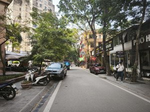 hàng hiếm, chung cư khu đô thị định công, 62m= 2pn + 1 vs, giá 4,83 tỷ.