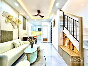 nhà đẹp 3 phòng ngủ full nội thất, hẻm ô tô gần đh văn lang chỉ 5,4 tỷ còn tl