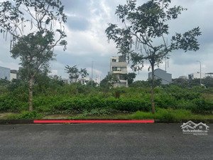 bán nhanh lô sạch 104.3m2 fpt giá tốt nhất