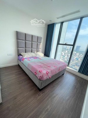 cần cho thuê căn hộ 70m2 full nt 2pn 2wc sunshine sky city q7 view sông thoáng mát tầng cao