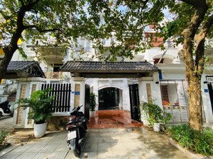 chính chủ cho thuê nhà vườn khu a geleximco 120m2 giá chỉ nhỉnh 20 triệu