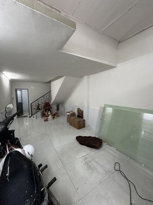 chính chủ cho thuê mb mt 56 trần tuấn khải q. 5 3,8x11 giá 9,64tr kdc vip đông dân cư lh 