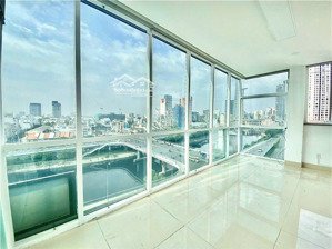 cho thuê văn phòng bến vân đồn - ngay cầu calmette. dt: 160m2...giá: 42 triệu