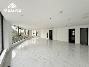 cho thuê mặt bằng kinh doanh cực đẹp 120m2 thông sàn tầng lửng ngay mặt đường phú kiều, bắc từ liêm