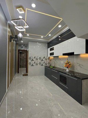 bán nhà mới 100%, 3 tầng vào ở liền, ngay aeon tân phú